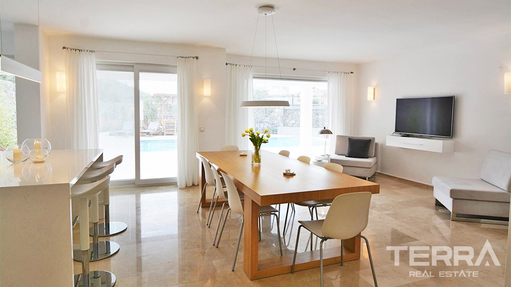 Elegant Villa with Luxury Features and Large Garden in Fethiye Ovacık - 35173