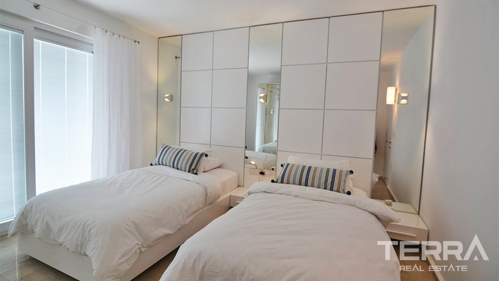 Elegant Villa with Luxury Features and Large Garden in Fethiye Ovacık - 35178