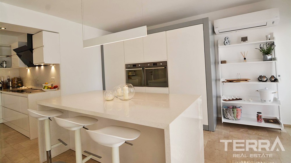 Elegant Villa with Luxury Features and Large Garden in Fethiye Ovacık - 35179