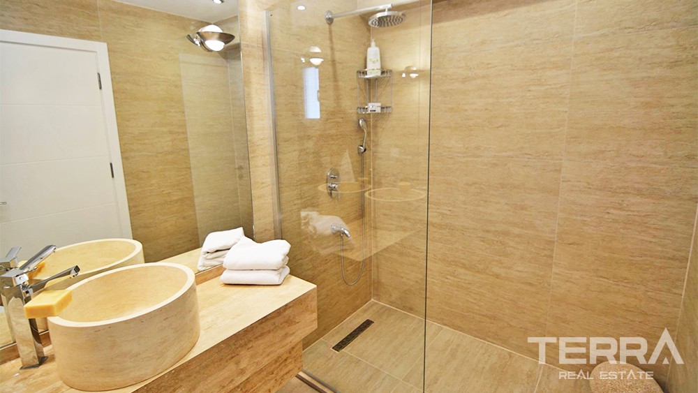 Elegant Villa with Luxury Features and Large Garden in Fethiye Ovacık - 35180