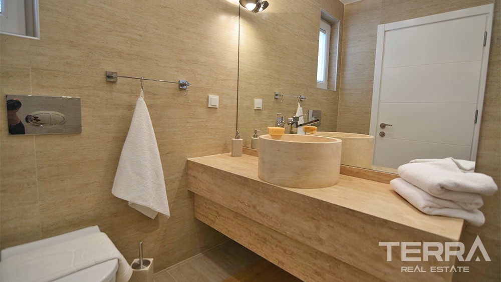 Elegant Villa with Luxury Features and Large Garden in Fethiye Ovacık - 35185