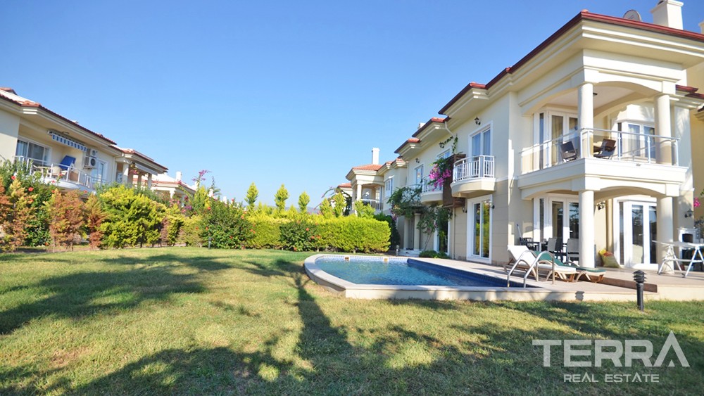 Seafront Villa with Private Pool and Garden in Çalış Fethiye - 35307