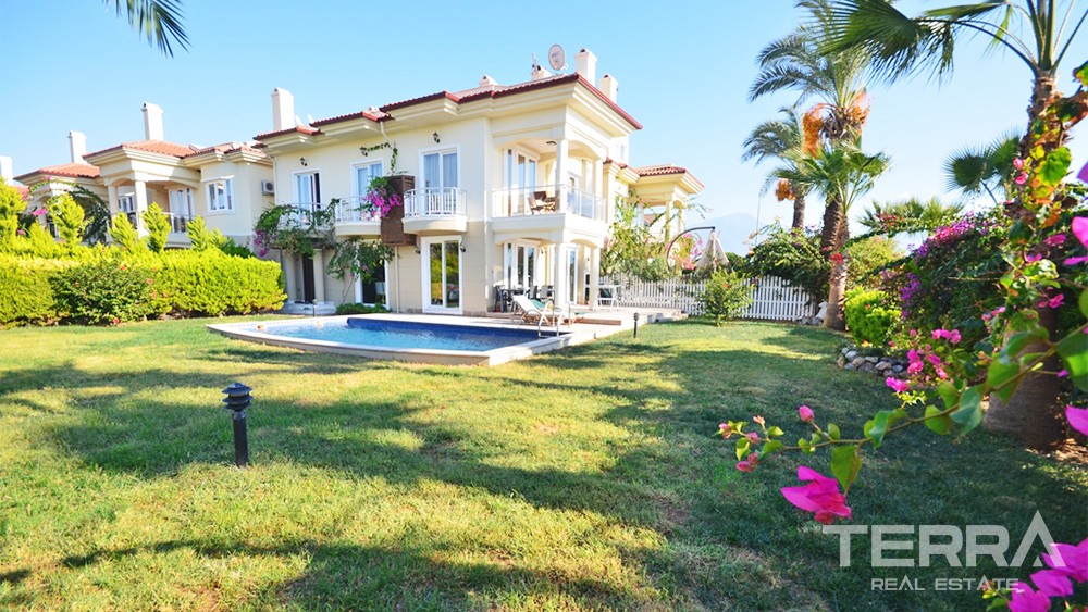 Seafront Villa with Private Pool and Garden in Çalış Fethiye - 35309