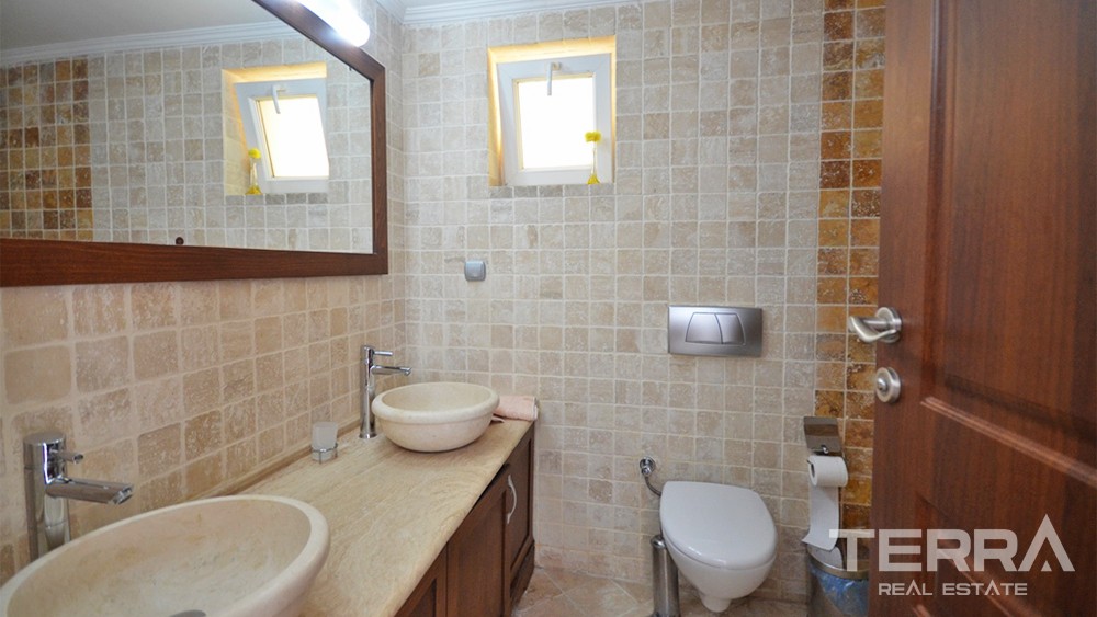Seafront Villa with Private Pool and Garden in Çalış Fethiye - 35319
