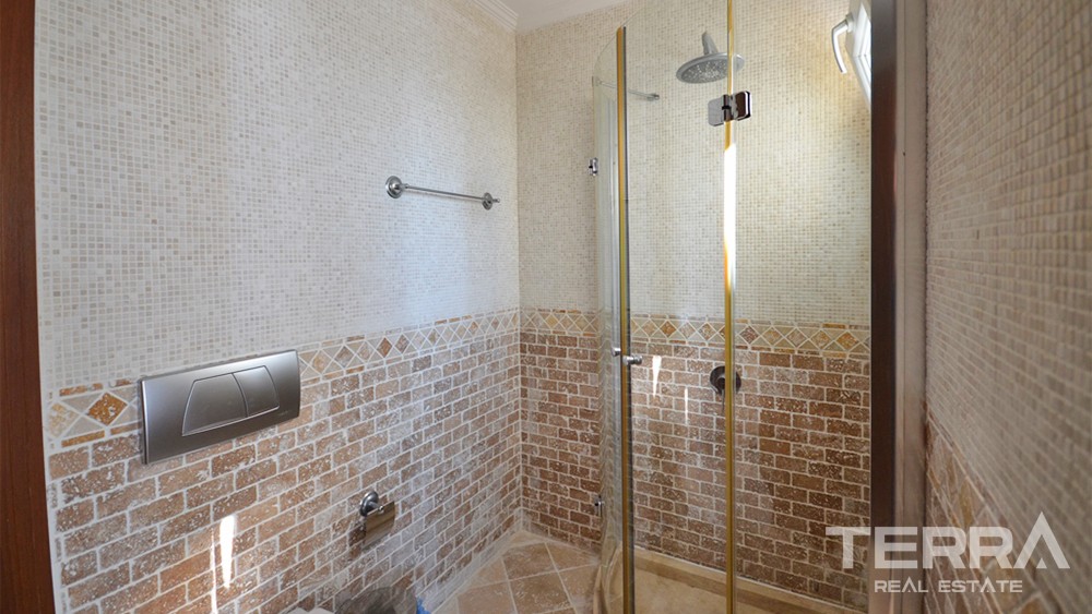 Seafront Villa with Private Pool and Garden in Çalış Fethiye - 35323