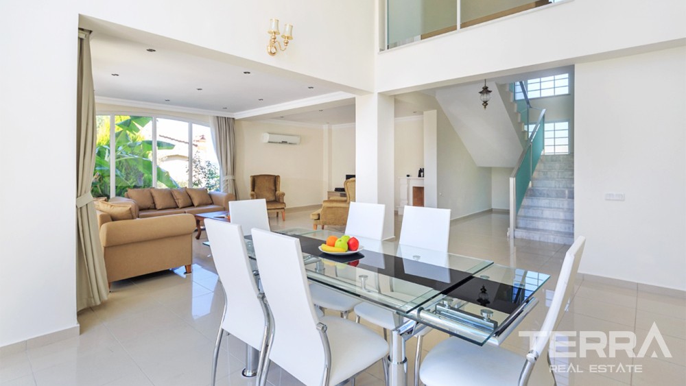 Elegant Villa with Spacious Garden and Private Pool in Fethiye Ovacık - 35362