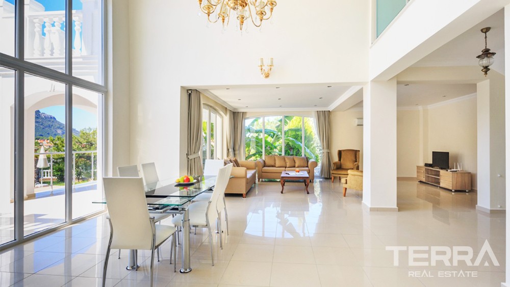 Elegant Villa with Spacious Garden and Private Pool in Fethiye Ovacık - 35364