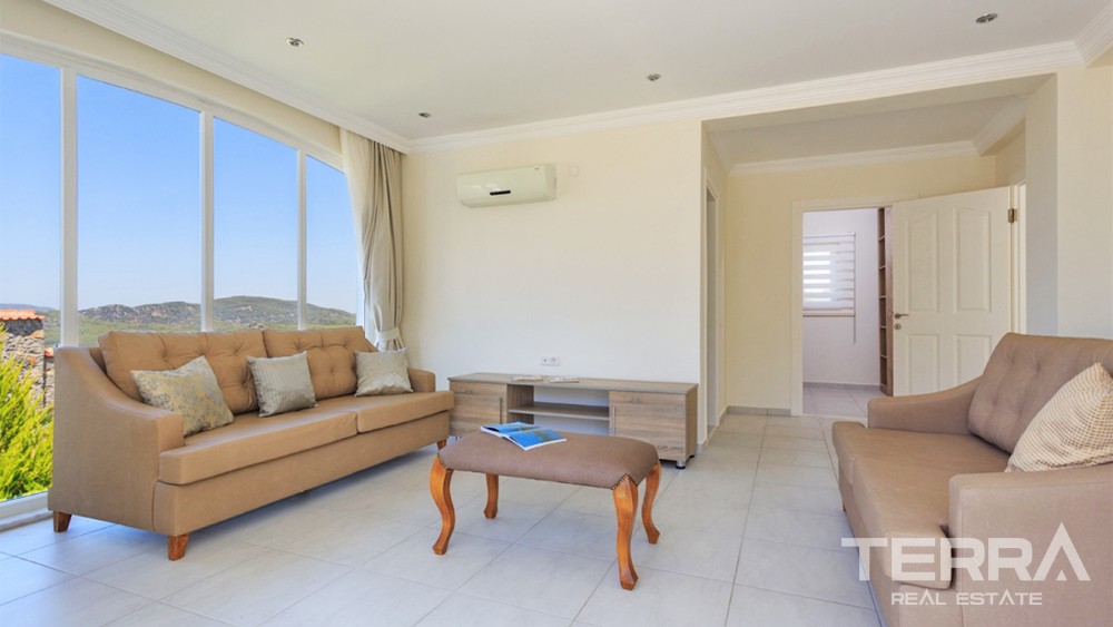 Elegant Villa with Spacious Garden and Private Pool in Fethiye Ovacık - 35377