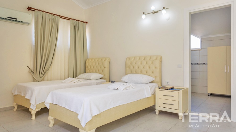Elegant Villa with Spacious Garden and Private Pool in Fethiye Ovacık - 35381
