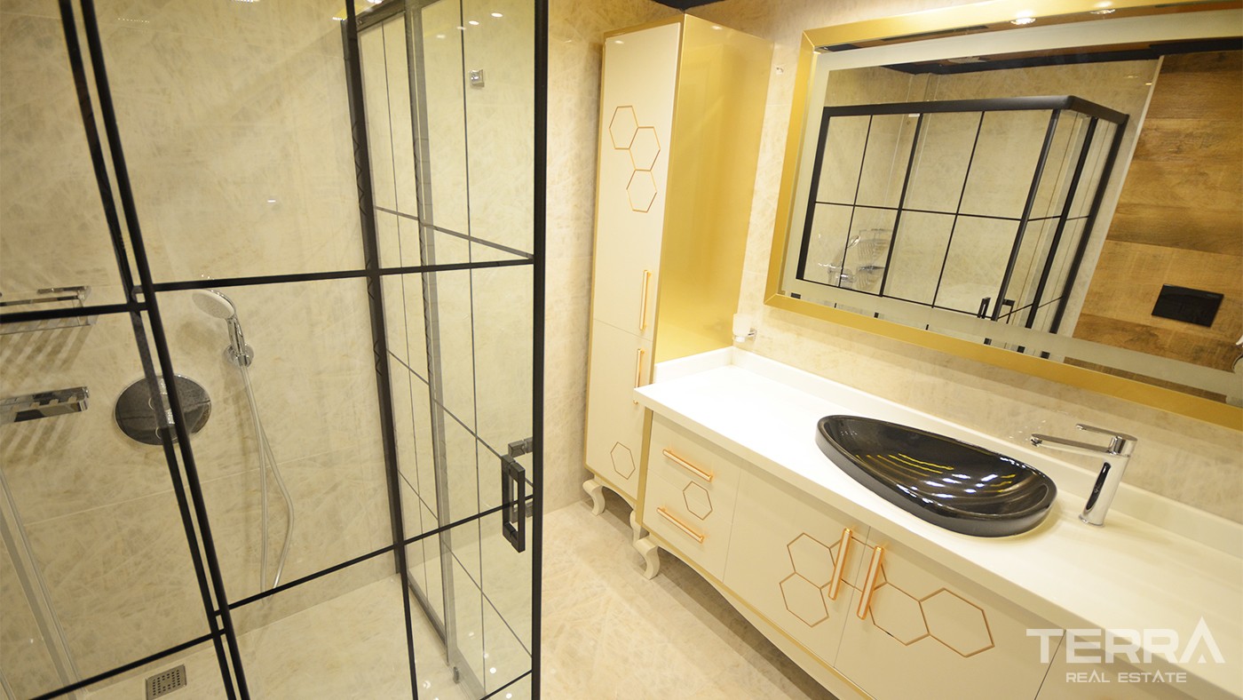 Seafront Apartment with Quality of Interiors in Alanya Center - 35899