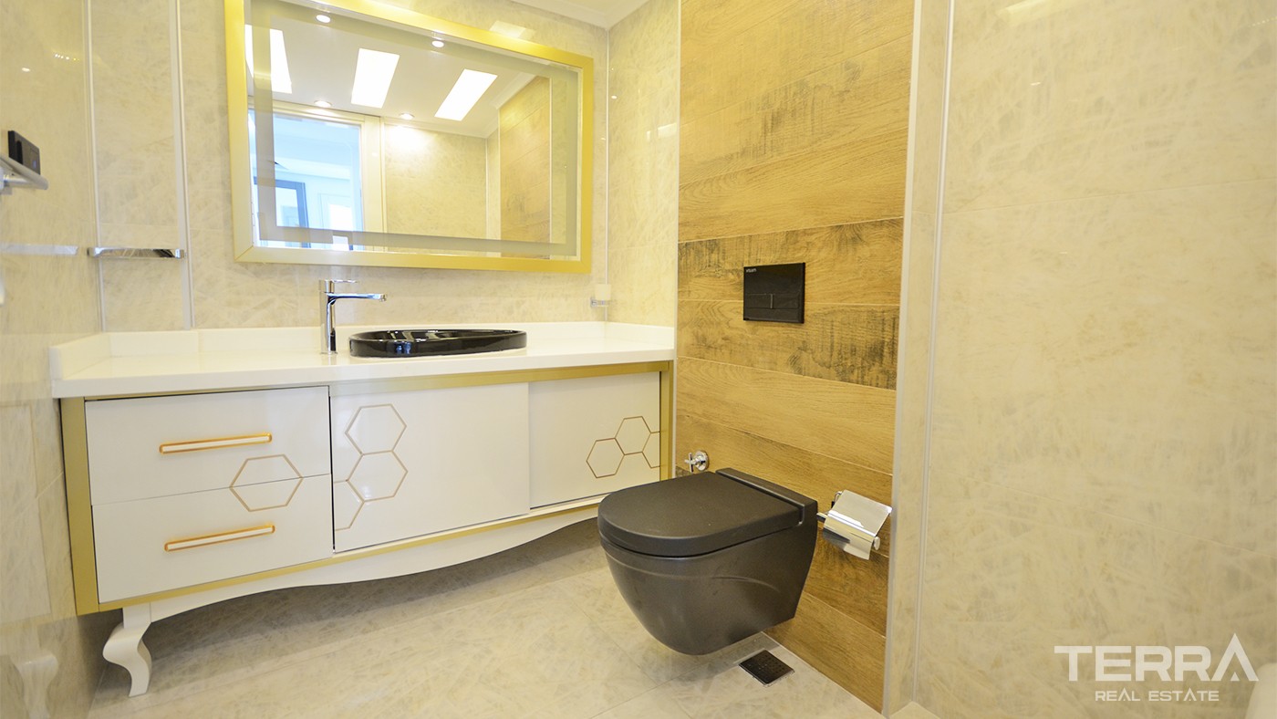 Seafront Apartment with Quality of Interiors in Alanya Center - 35902