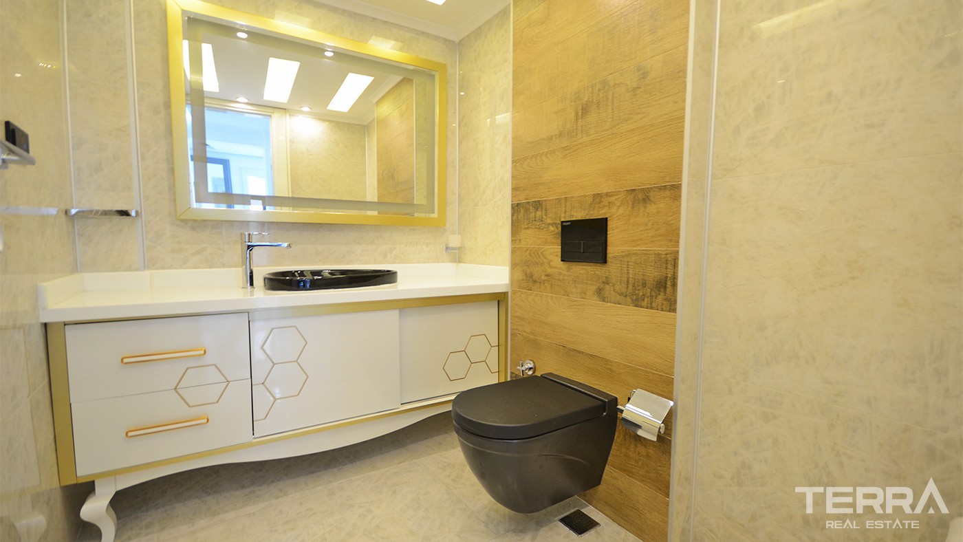 Seafront Apartment with Quality of Interiors in Alanya Center - 35903