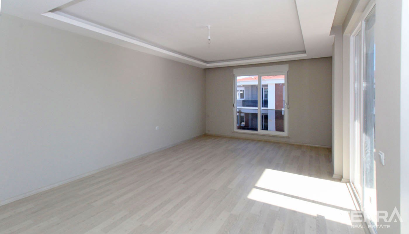 Family Flats for Sale with Central Location in Antalya - 35948