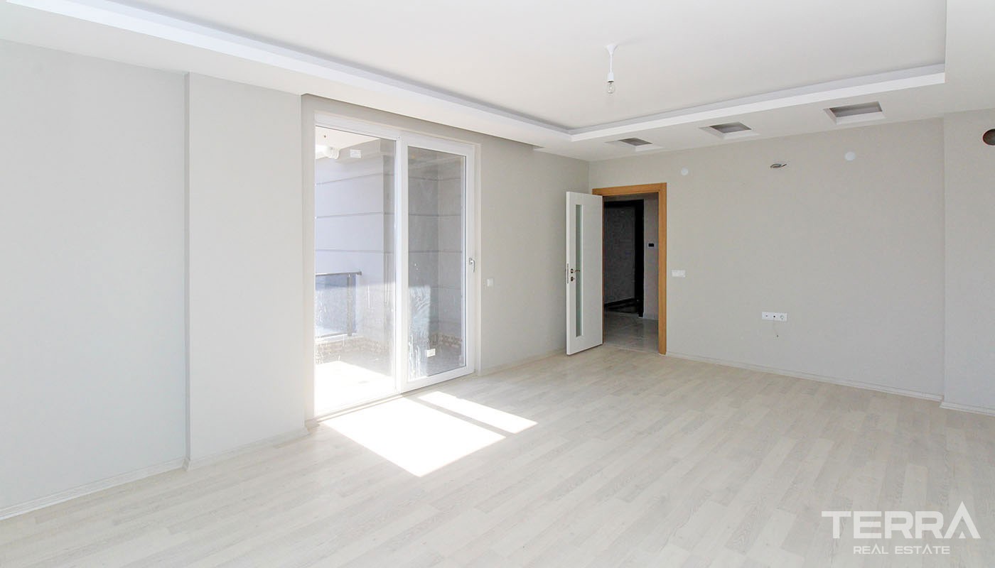 Family Flats for Sale with Central Location in Antalya - 35952