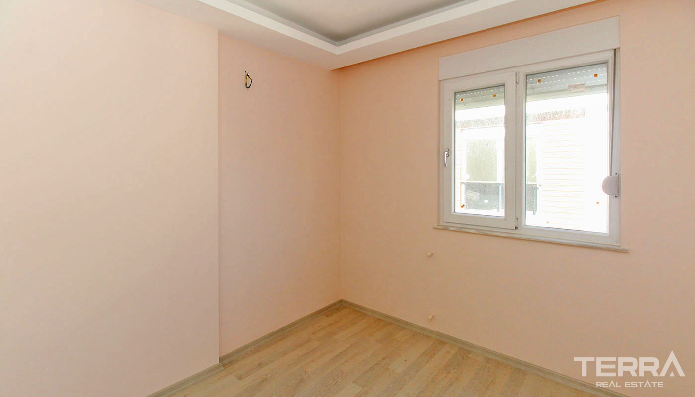 Family Flats for Sale with Central Location in Antalya - 35958