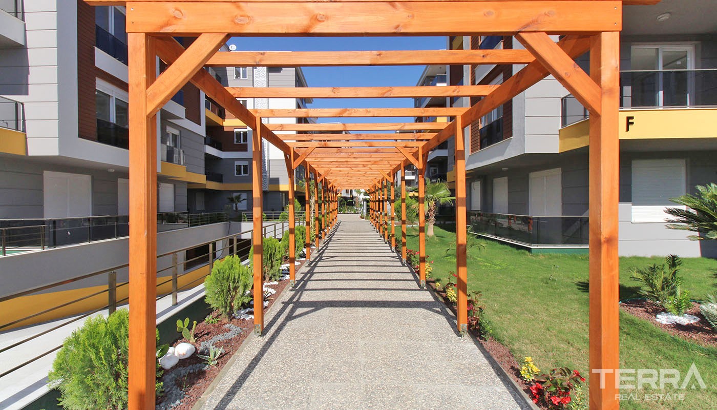 Family Flats for Sale with Central Location in Antalya - 35965