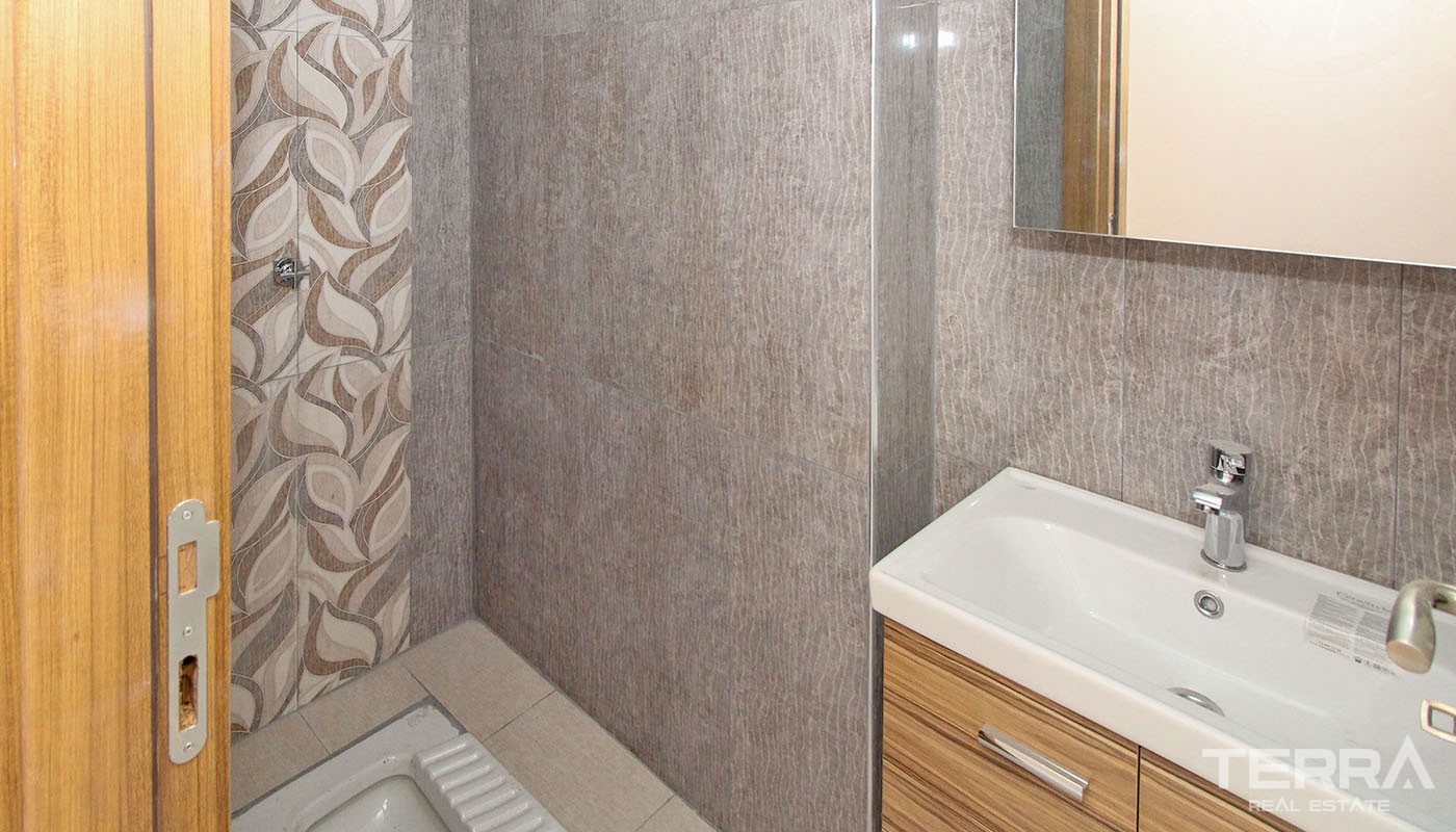Family Flats for Sale with Central Location in Antalya - 35967