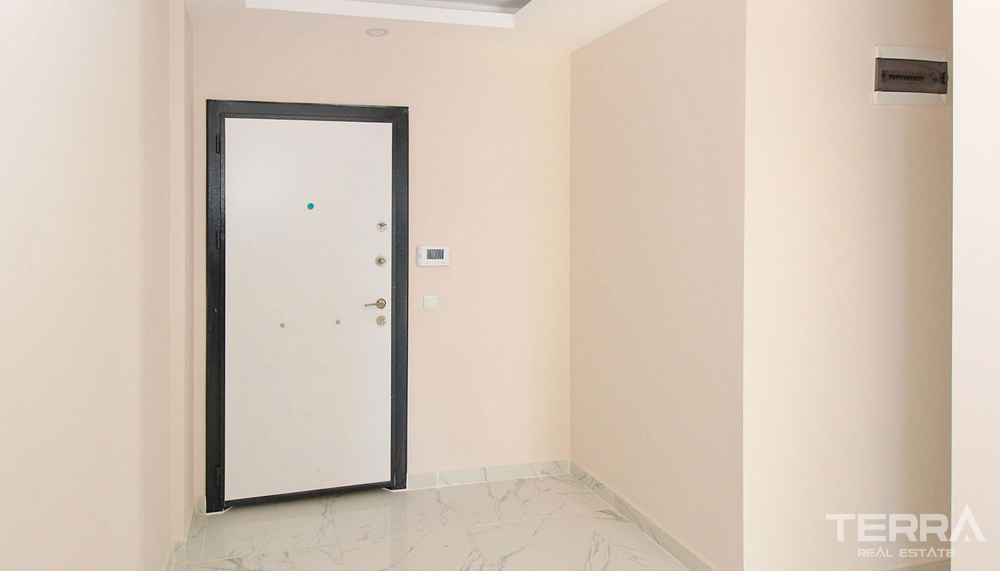 Family Flats for Sale with Central Location in Antalya - 35968