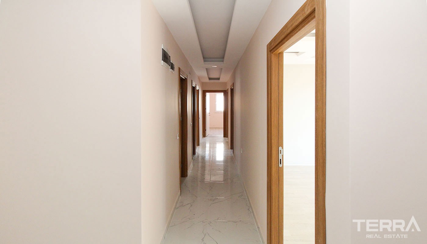 Family Flats for Sale with Central Location in Antalya - 35970