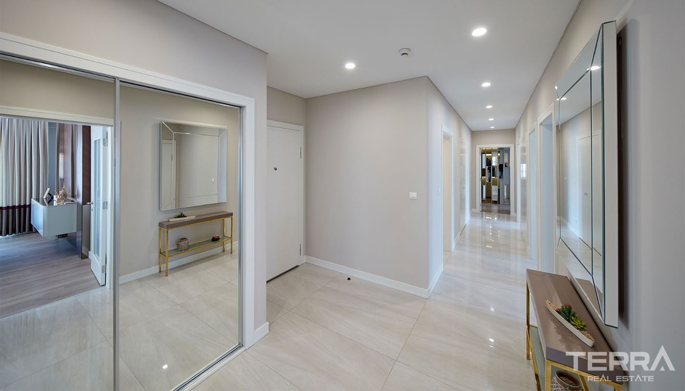First-Class Apartments Close to Social Amenities in Küçükçekmece - 36927
