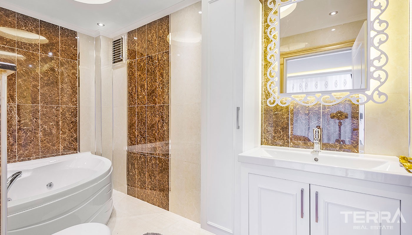 Sea View House With Private Sauna and Luxury Furniture in Kargıcak - 38142
