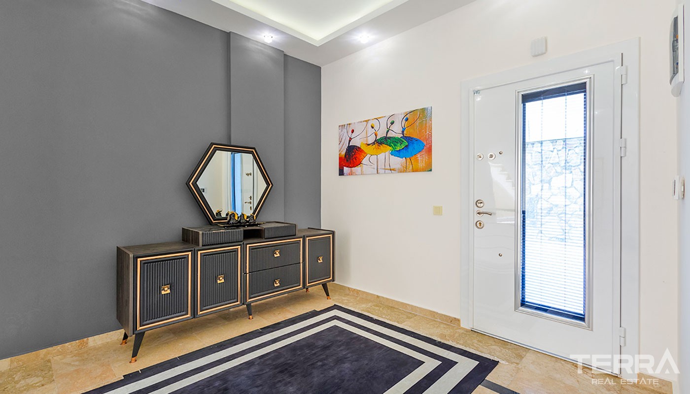 Sea View House With Private Sauna and Luxury Furniture in Kargıcak - 38163