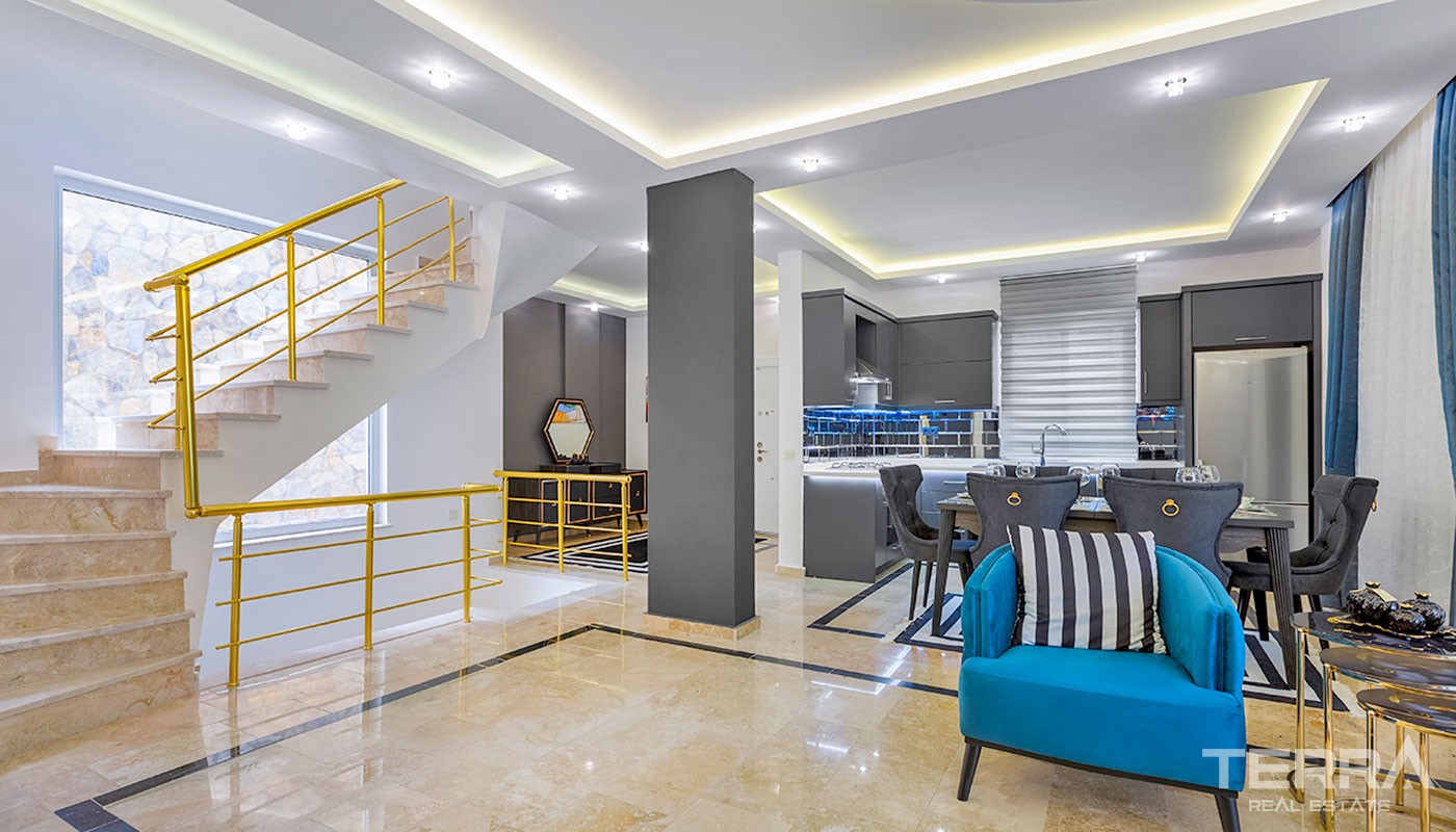 Sea View House With Private Sauna and Luxury Furniture in Kargıcak - 38164
