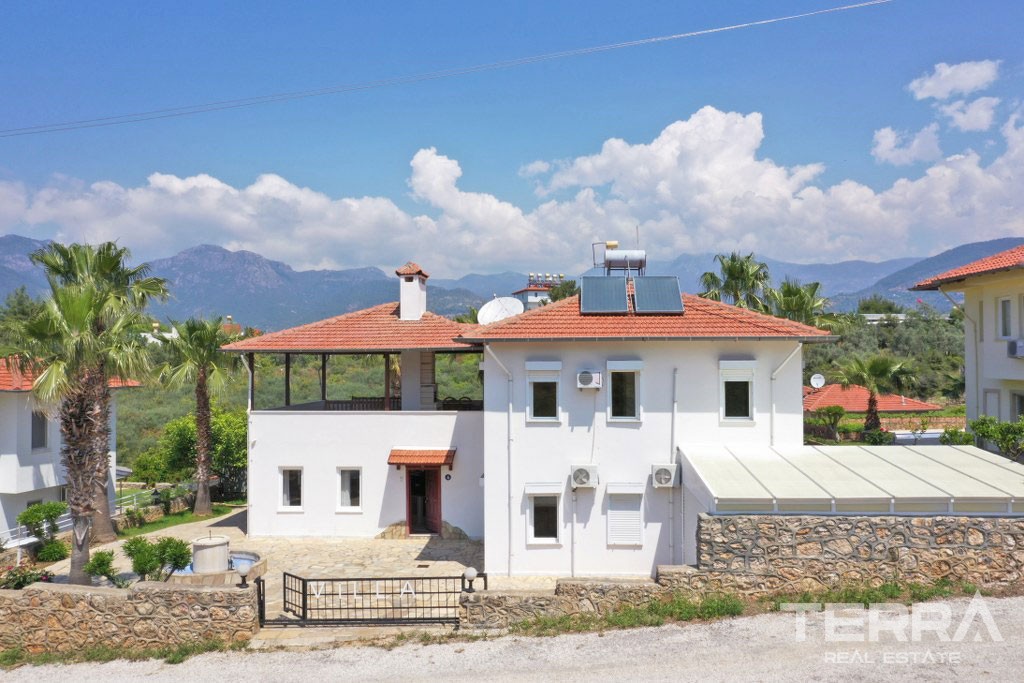 Remarkable Villa in the Development With Common-Use Pool in Oba - 38300