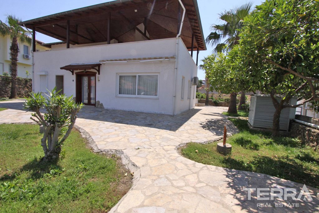Remarkable Villa in the Development With Common-Use Pool in Oba - 38304