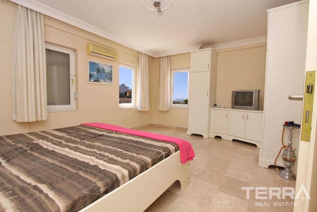 Remarkable Villa in the Development With Common-Use Pool in Oba - 38320