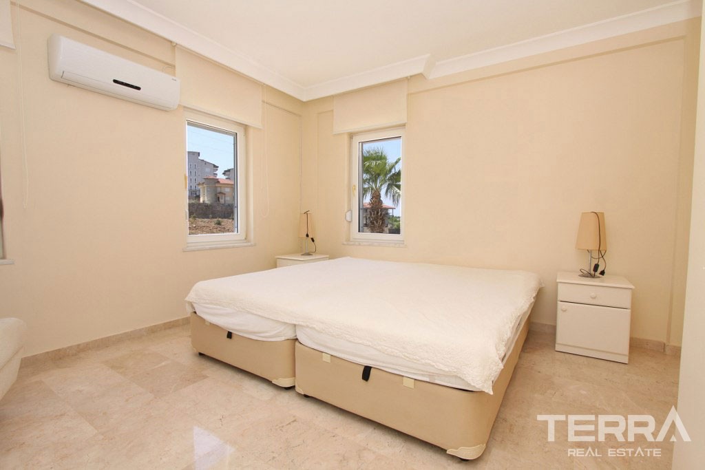 Remarkable Villa in the Development With Common-Use Pool in Oba - 38325