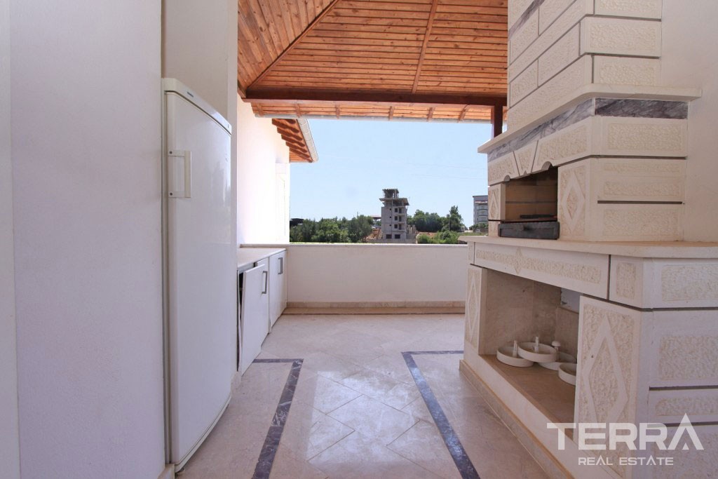 Remarkable Villa in the Development With Common-Use Pool in Oba - 38335