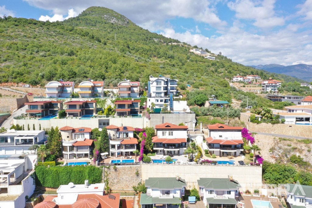 Luxury Villa With Private Pool and Amazing Sea Views in Bektaş - 38358