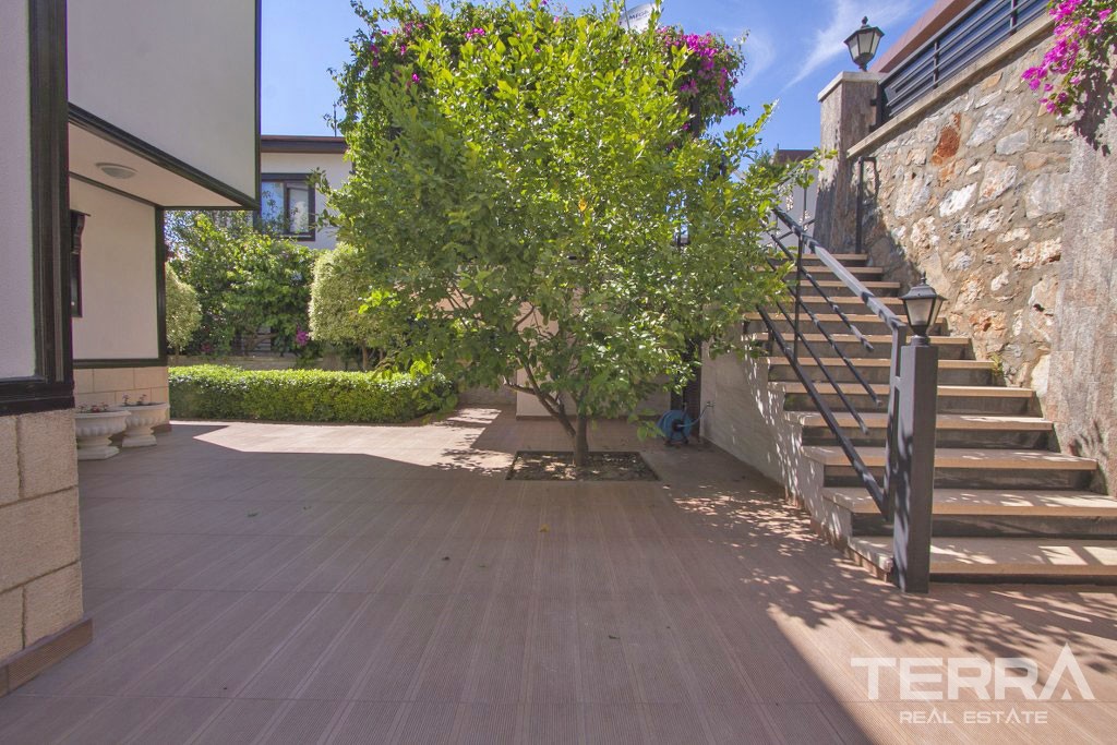 Luxury Villa With Private Pool and Amazing Sea Views in Bektaş - 38376