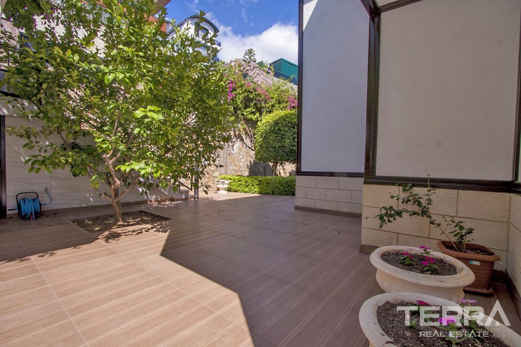 Luxury Villa With Private Pool and Amazing Sea Views in Bektaş - 38380