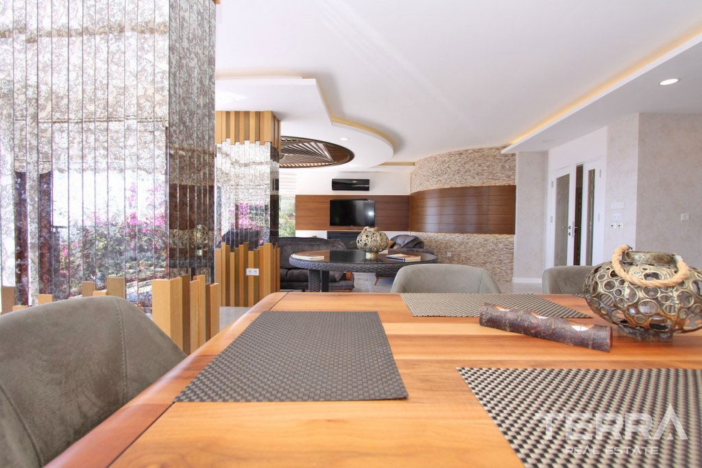 Luxury Villa With Private Pool and Amazing Sea Views in Bektaş - 38386