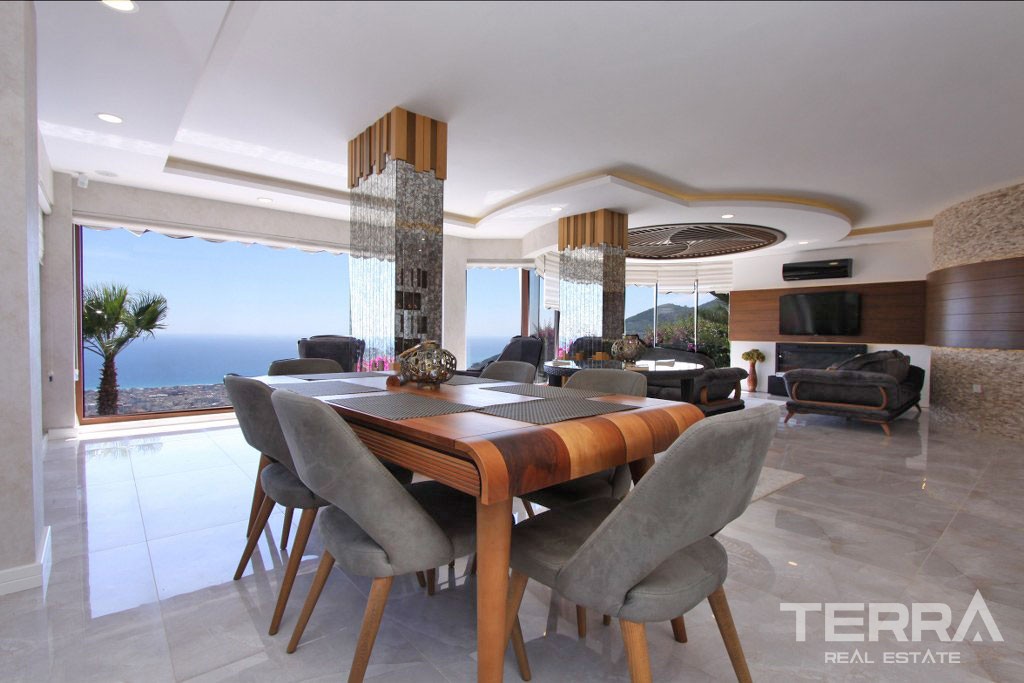 Luxury Villa With Private Pool and Amazing Sea Views in Bektaş - 38387
