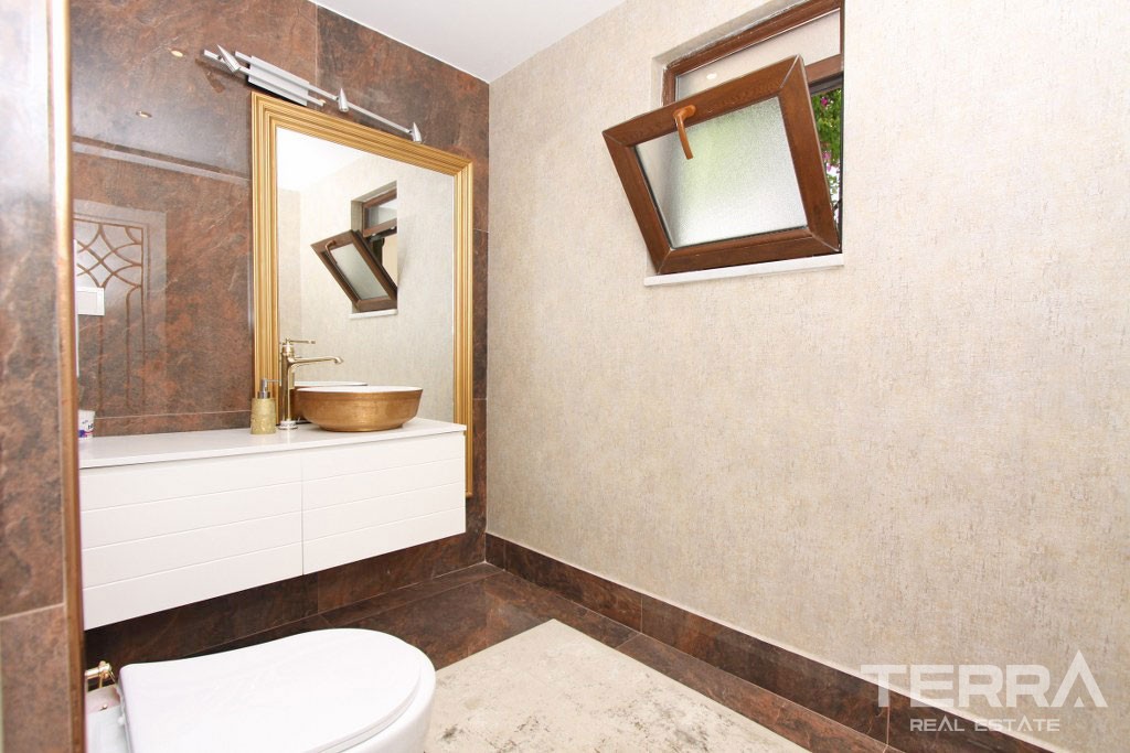 Luxury Villa With Private Pool and Amazing Sea Views in Bektaş - 38399