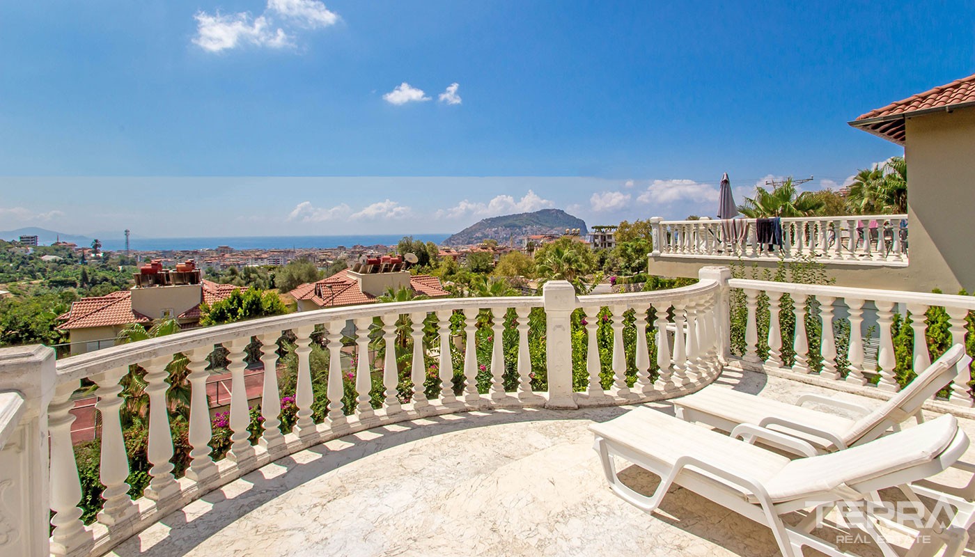 Bargain 2 Bedroom Detached House in Alanya With Panoramic Sea View - 38342
