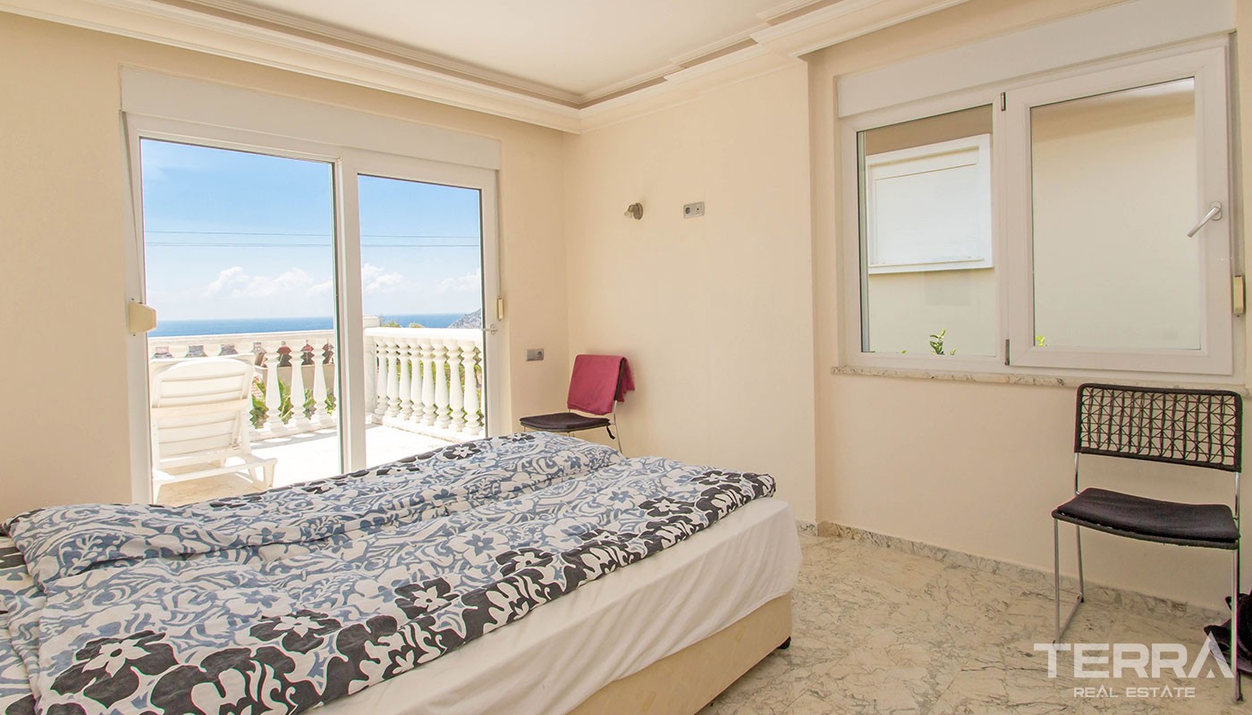 Bargain 2 Bedroom Detached House in Alanya With Panoramic Sea View - 38351
