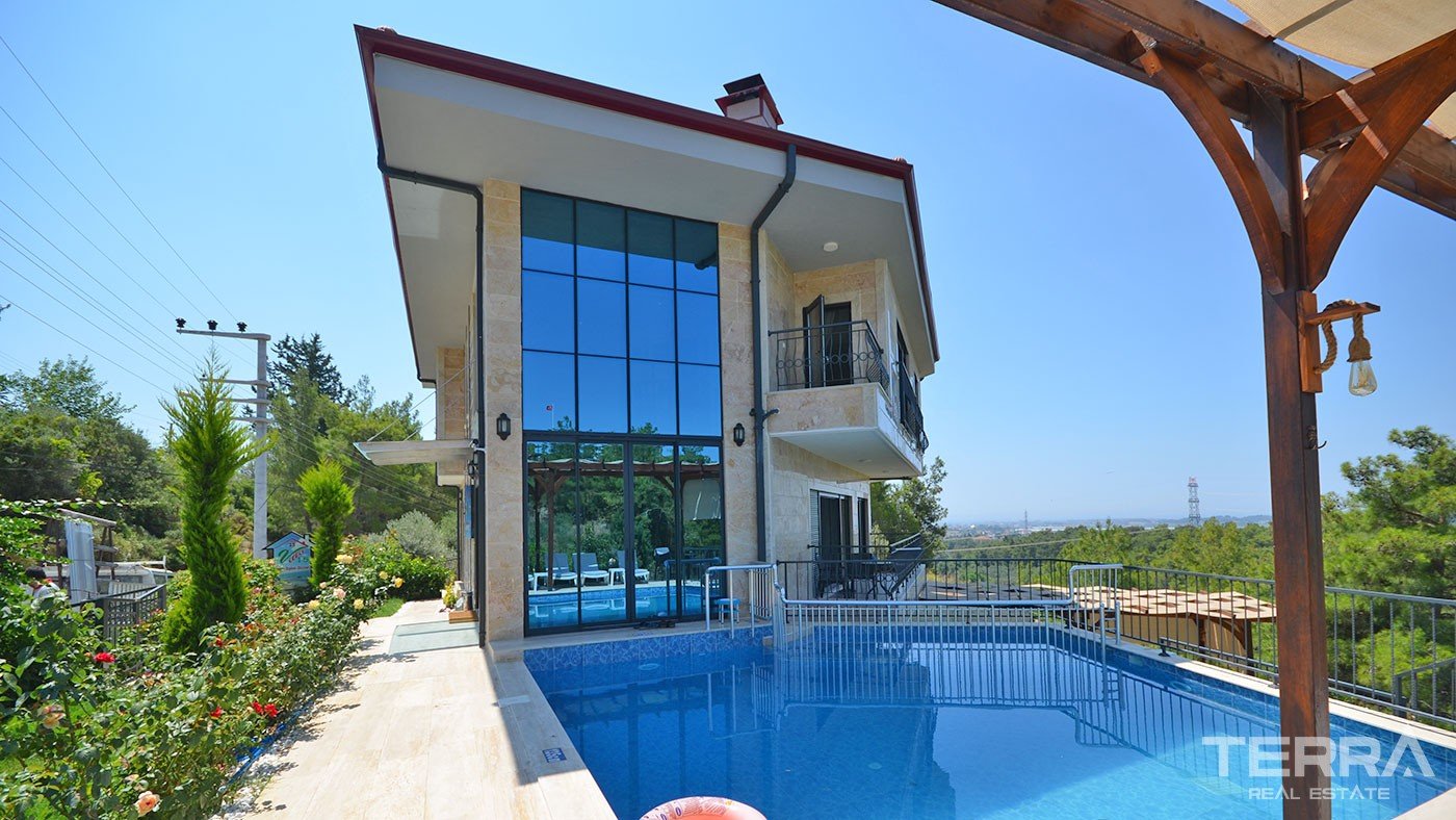 Luxury House for Sale in Exceptional Surroundings of Evrenseki