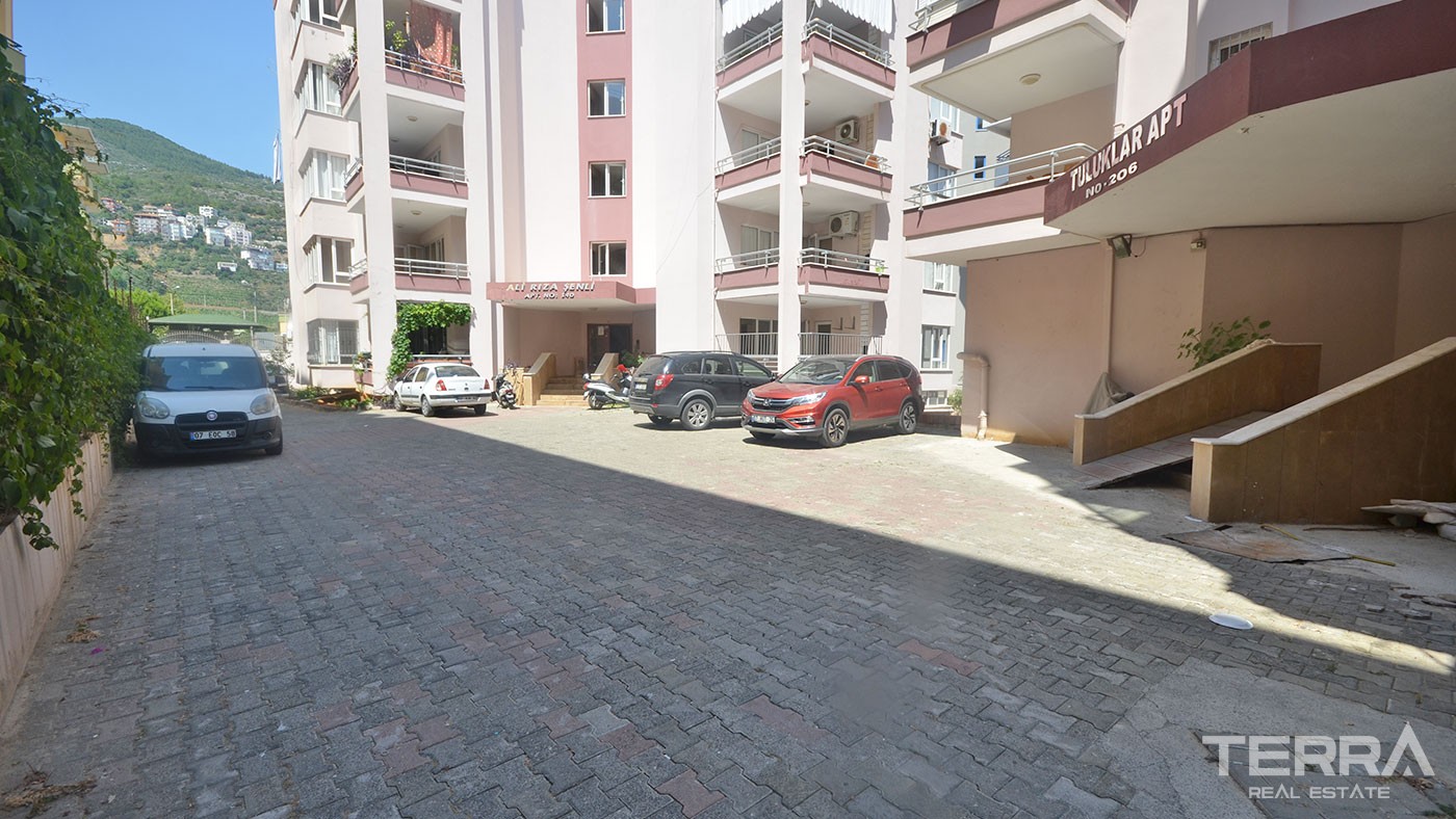 Seafront Family Apartment Facing Famous Cleopatra Beach in Alanya - 38762