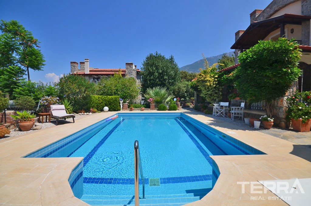 Charming House In A Beatiful Villa Complex With Large Garden in Ovacık - 38907