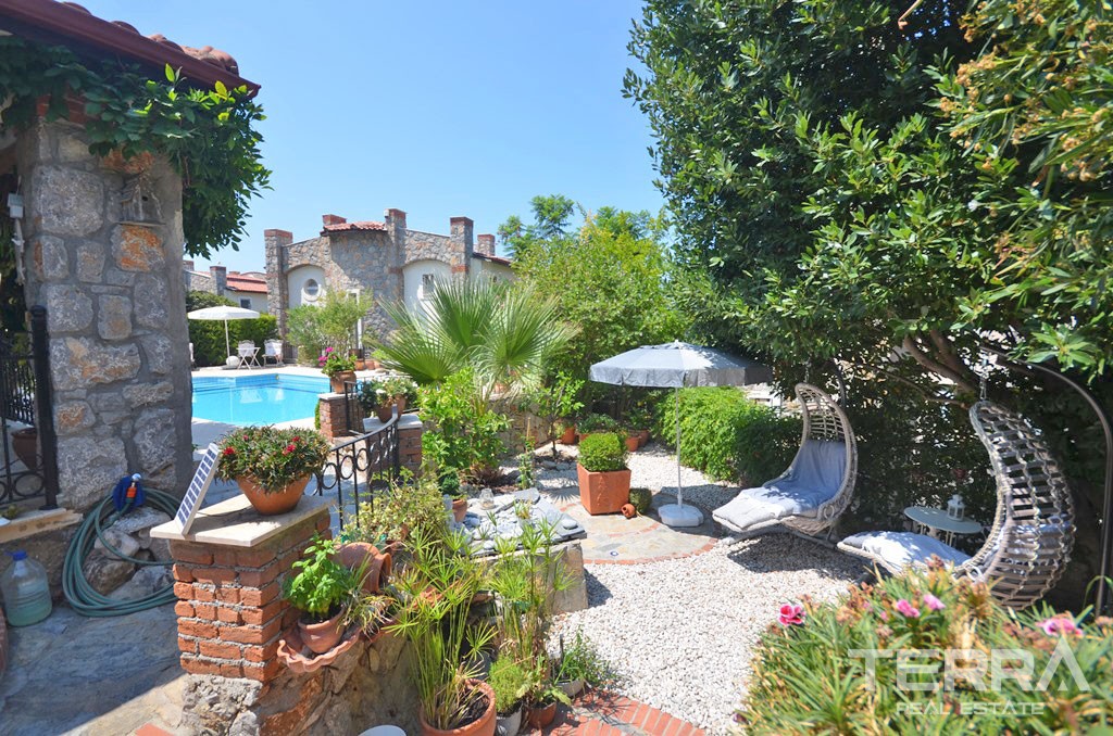 Charming House In A Beatiful Villa Complex With Large Garden in Ovacık - 38914