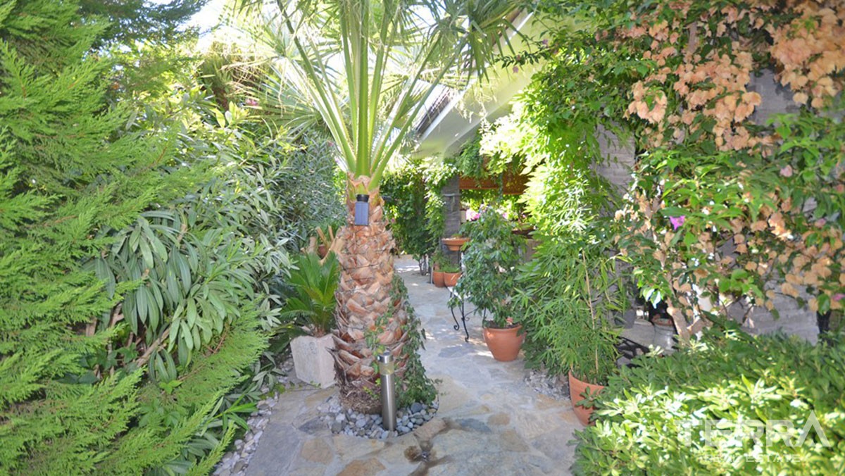 Immobilier de Luxe à Vendre à Fethiye Distance de Marche de la Plage - 39014