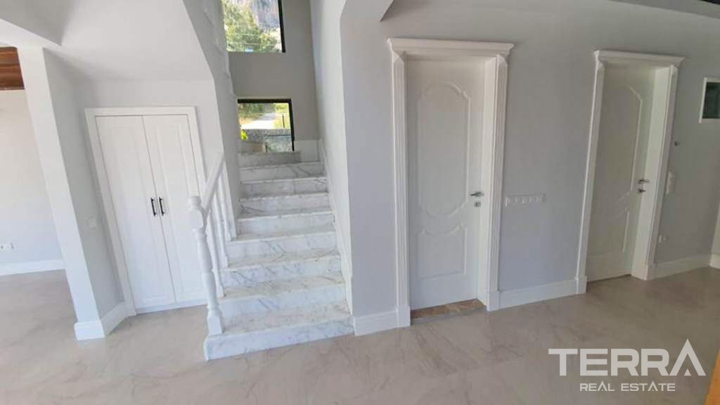 Excellent Quality House for Sale in Göcek With Spacious Garden&Pool - 39050