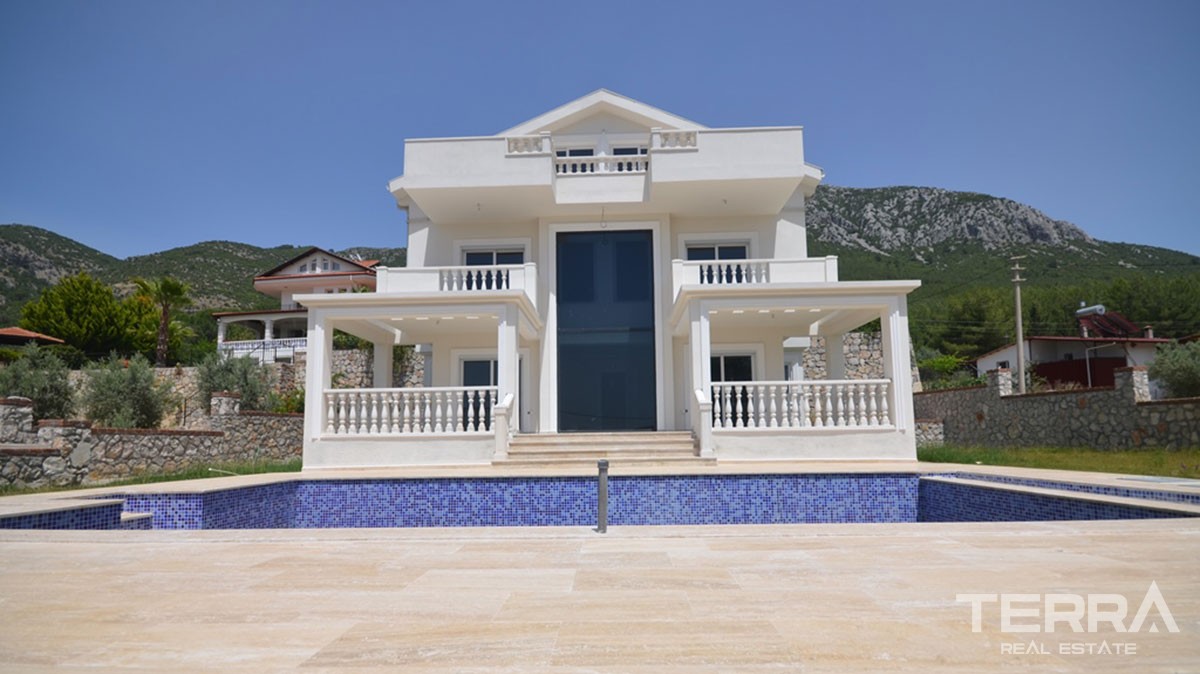 Modern Four Bed Villa Offering Mountains Views in Fethiye Üzümlü - 39144