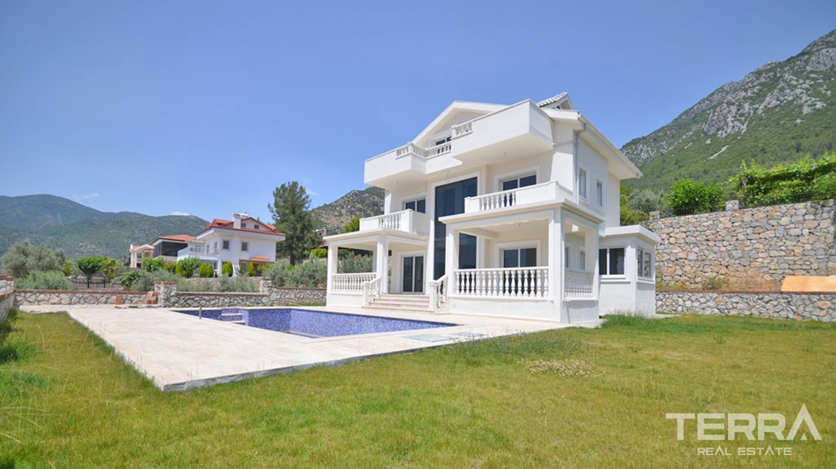 Modern Four Bed Villa Offering Mountains Views in Fethiye Üzümlü - 39146