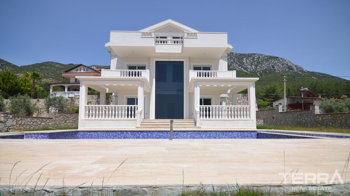 Modern Four Bed Villa Offering Mountains Views in Fethiye Üzümlü - 39149