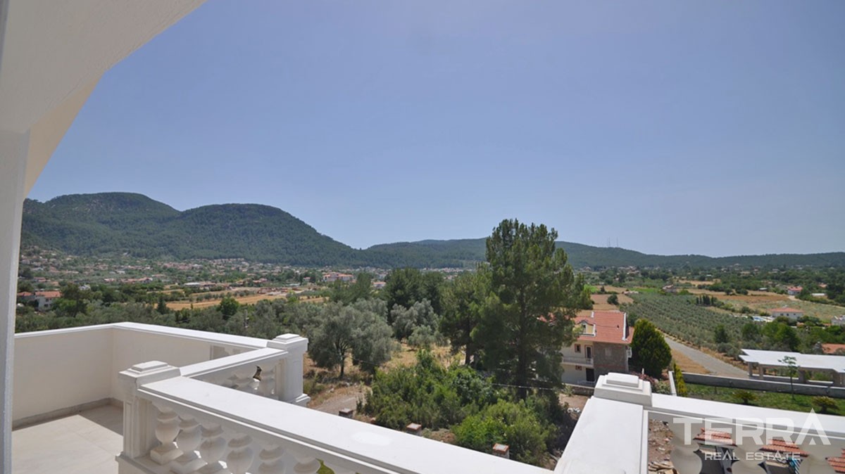 Modern Four Bed Villa Offering Mountains Views in Fethiye Üzümlü - 39154